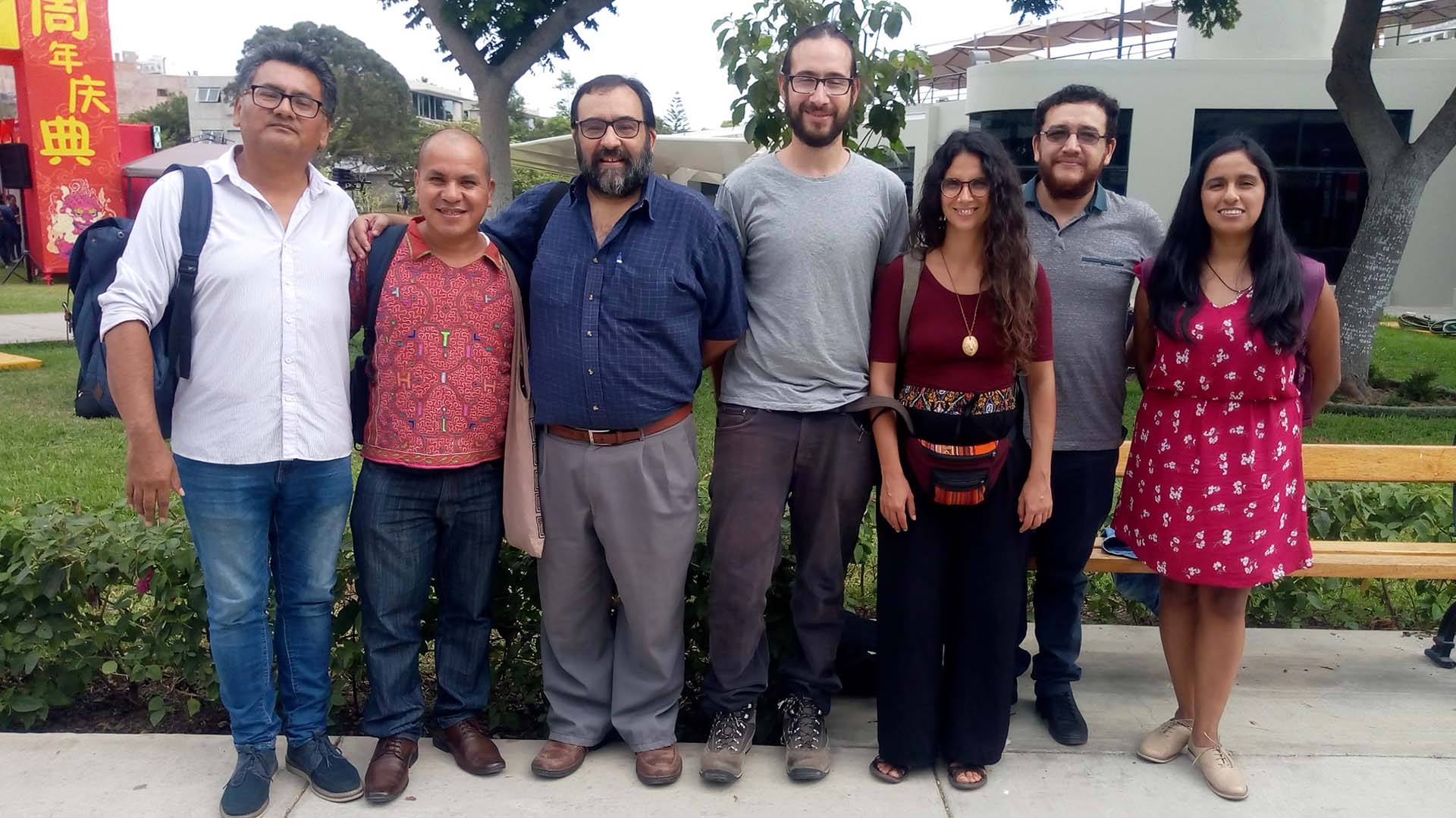 Voluntarios 37